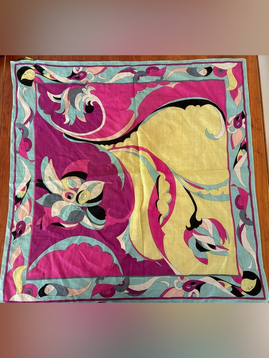 Emilio Pucci Accessories - Stunning Emilio Pucci Multicolor Cotton Scarf